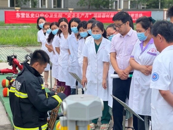 云顶国际消防社区公益行