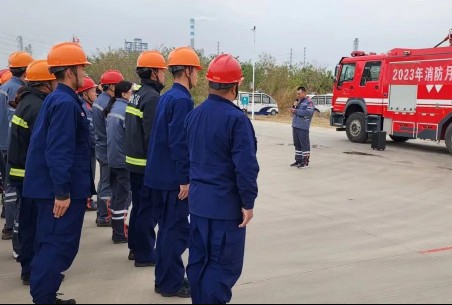 预防为主 生命至上 云顶国际石化开展119消防月技能比武活动